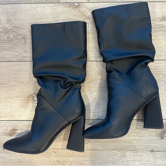 Dolce Vita Scrunch Shaft Boots Pointed Toe Leather Boot 4” Black Heels Size 7 - Picture 1 of 6
